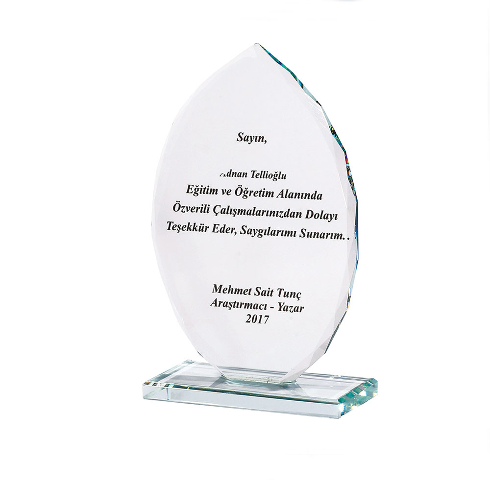 ULAŞ KRİSTAL PLAKET isimli ürünün 1. resmi